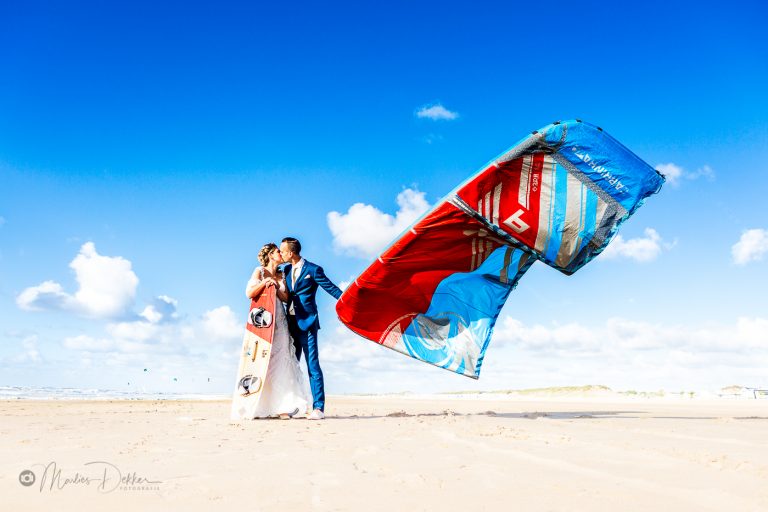 Trouwen op het strand  Hoek van Holland – Larissa & May