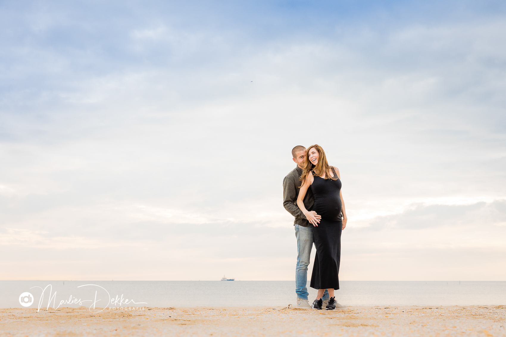 zwangerschapsfotografie op het strand