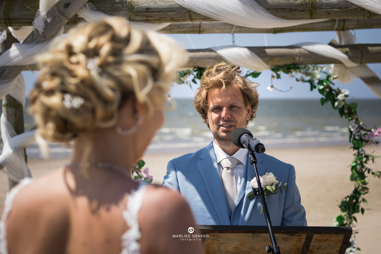 trouwen op het strand rockanje, trouwfotograaf Rockanje