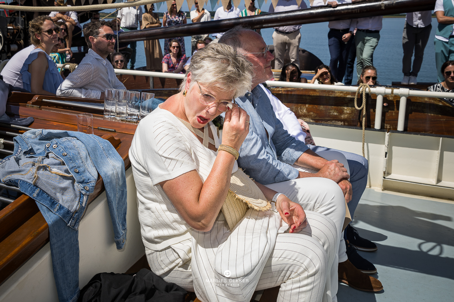 Trouwen op een boot trouwfotograaf Rotterdam Friesland