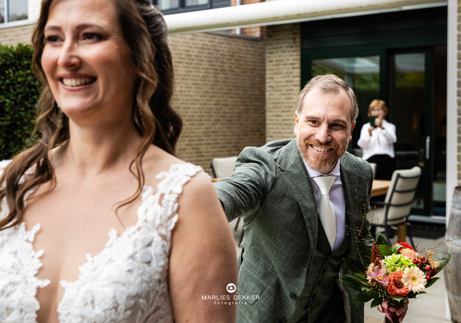 Trouwen trouwfotograaf Boathouse Rotterdam, first look