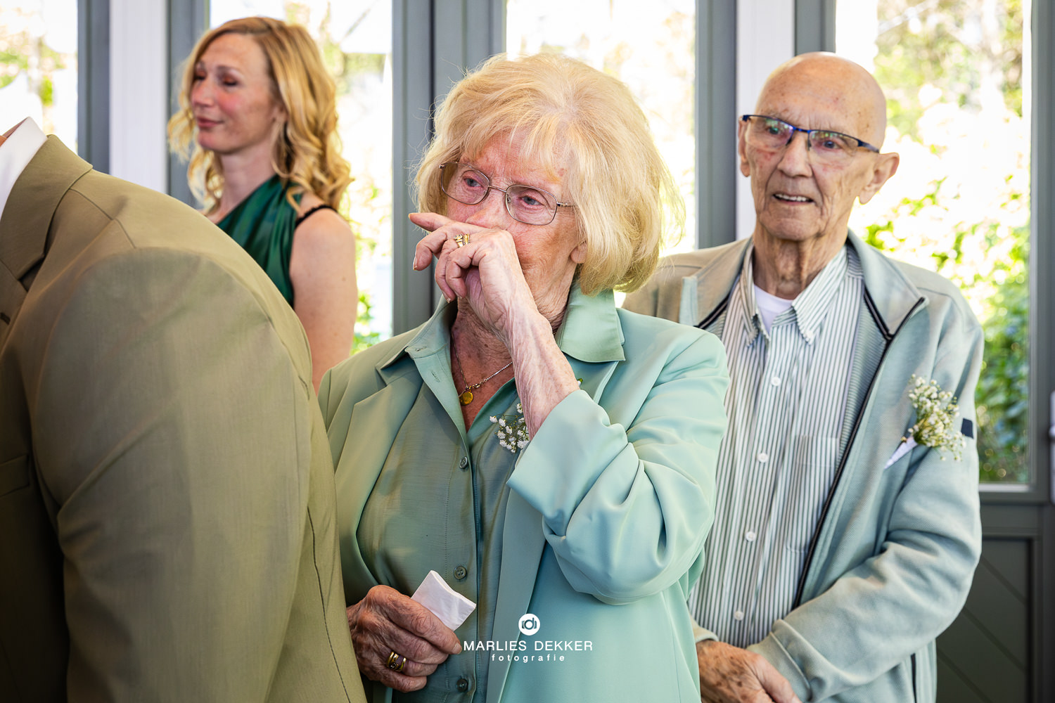 Trouwen bij Anafora in Vleuten, oma is emotioneel