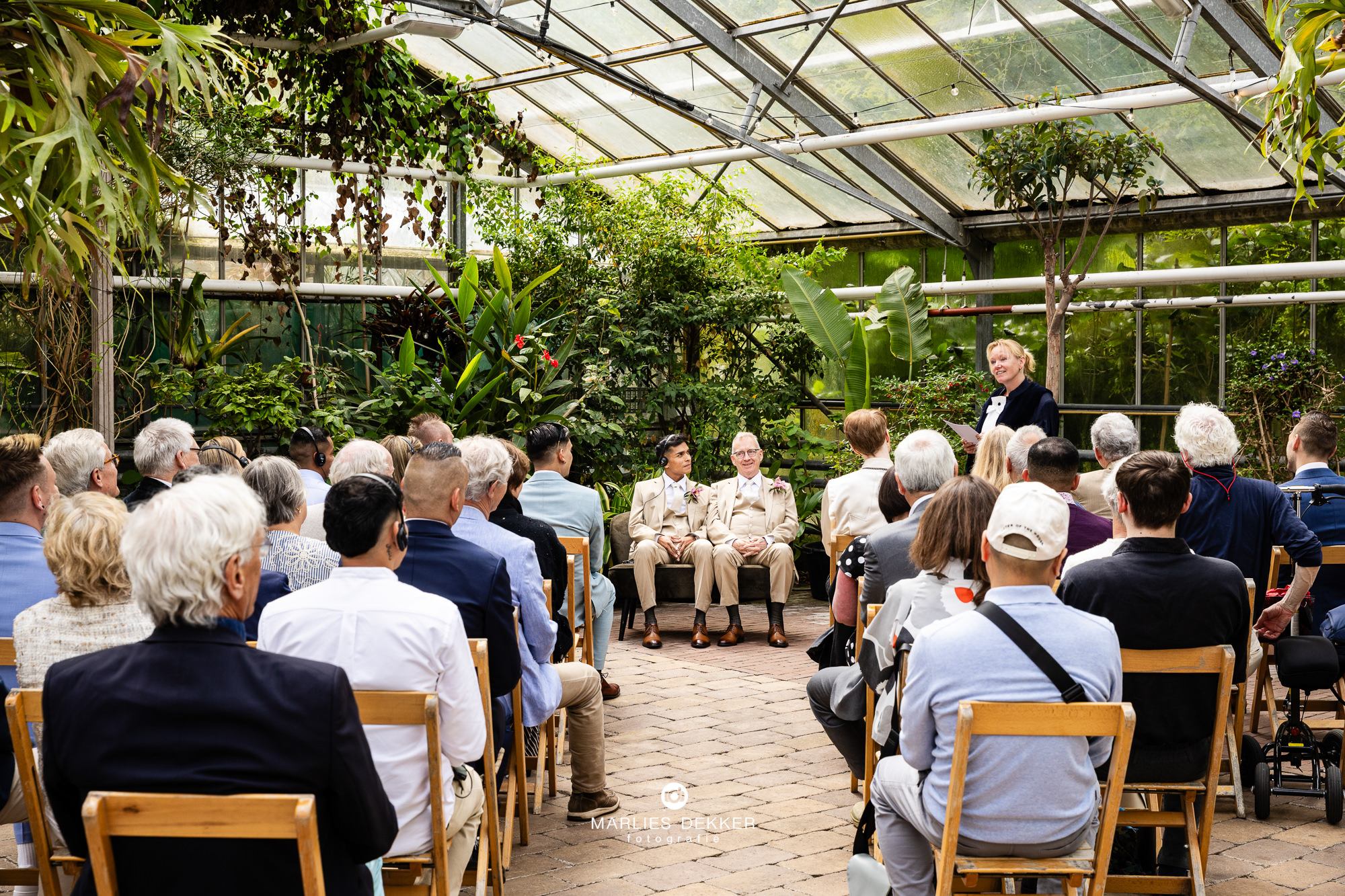 Trouwen in de botanische tuin Vrije Universiteit van Amsterdam, een trouwlocatie in amsterdam