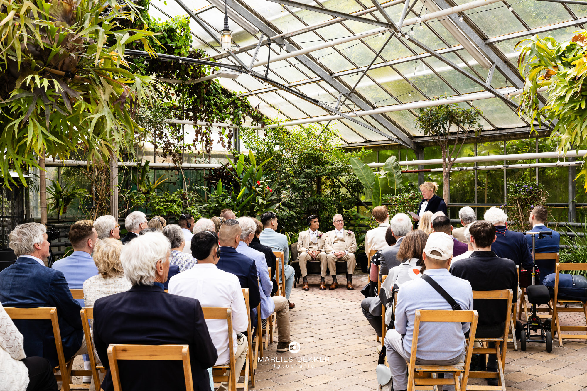 Trouwen in de botanische tuin Vrije Universiteit van Amsterdam, een prachtige plek om te trouwen