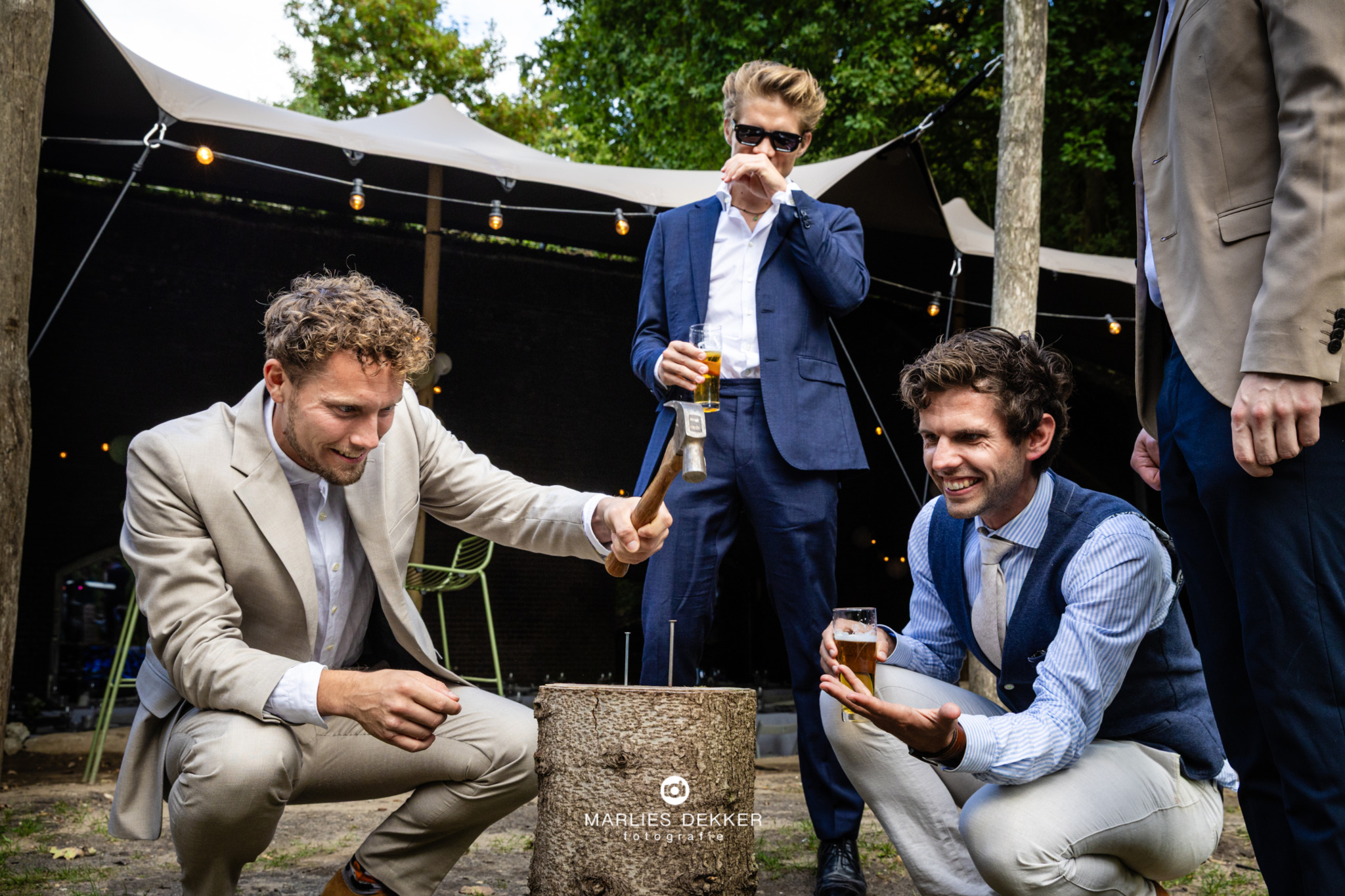 Trouwen met Trouwfotograafb Marlies bij Fort bij Vechten Bunnik, spelletjes