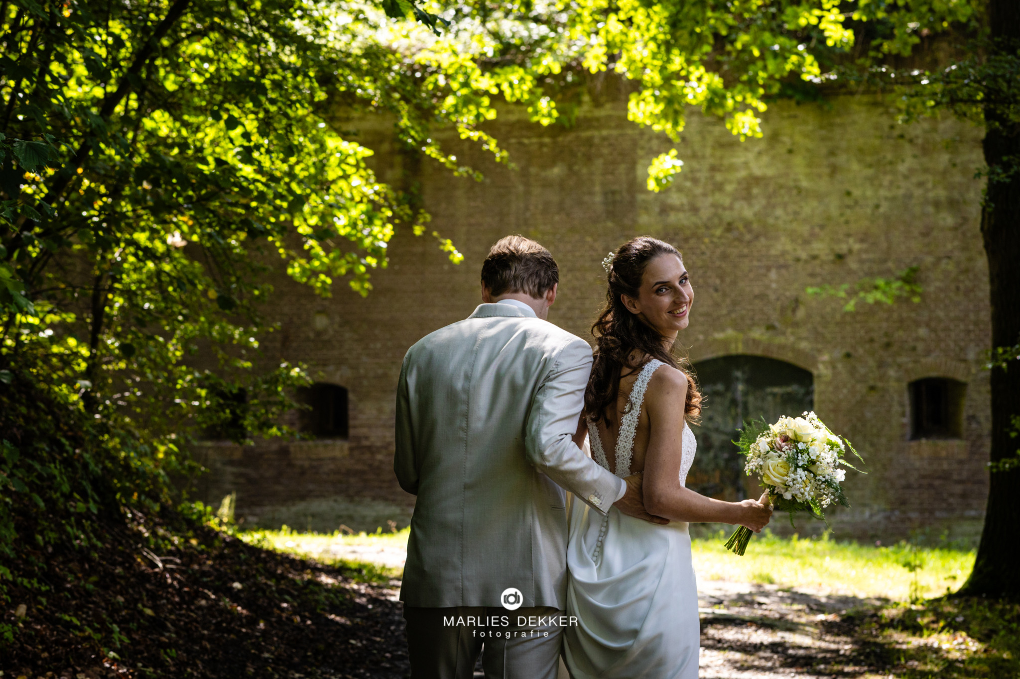 Trouwen met Trouwfotograafb Marlies bij Fort bij Vechten Bunnik